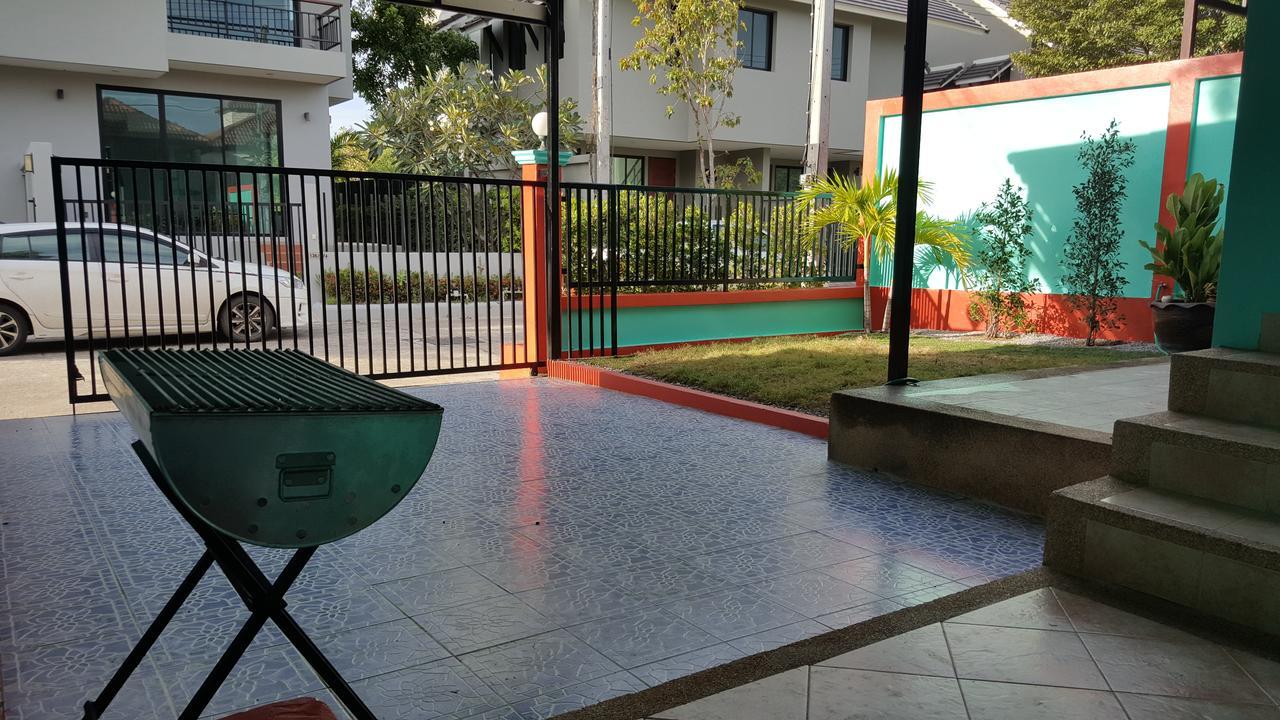 Baanpak Soi 102 Hotell HHQ Eksteriør bilde