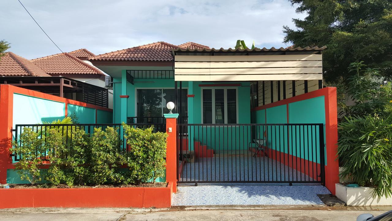 Baanpak Soi 102 Hotell HHQ Eksteriør bilde