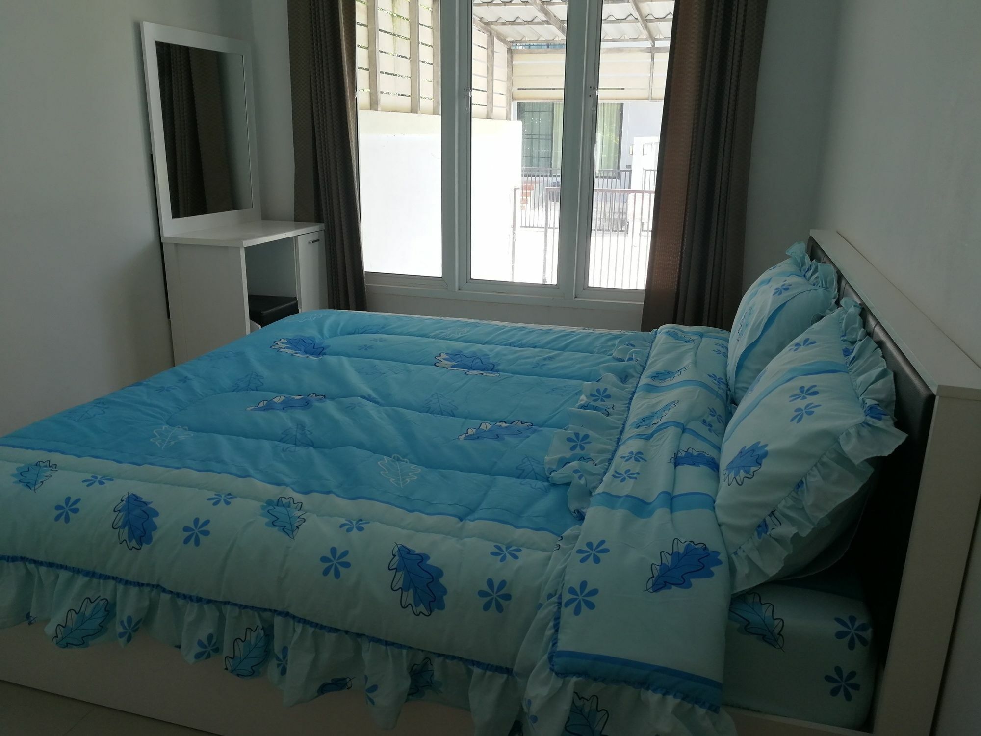 Baanpak Soi 102 Hotell HHQ Eksteriør bilde